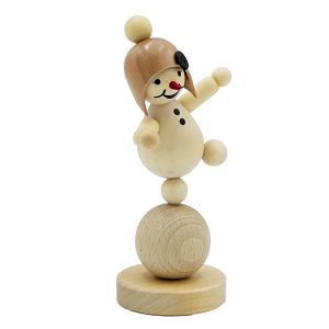 Schneemann Junior  auf Ball